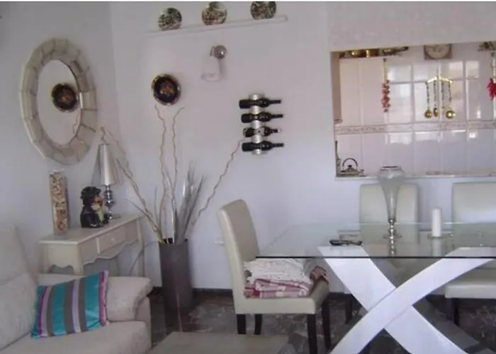 Piso Playa Carvajal Апартаменти *